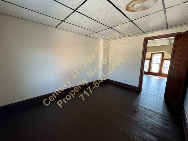 Building Photo - 3 Bedroom 1 Bath home in Central York School District