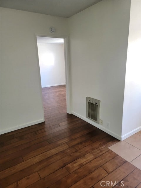 Building Photo - 620 Illinois Ct