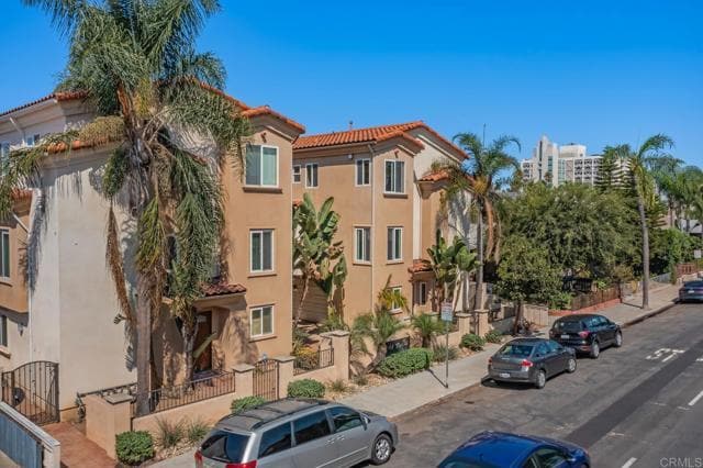 Primary Photo - 4064 1st Ave.