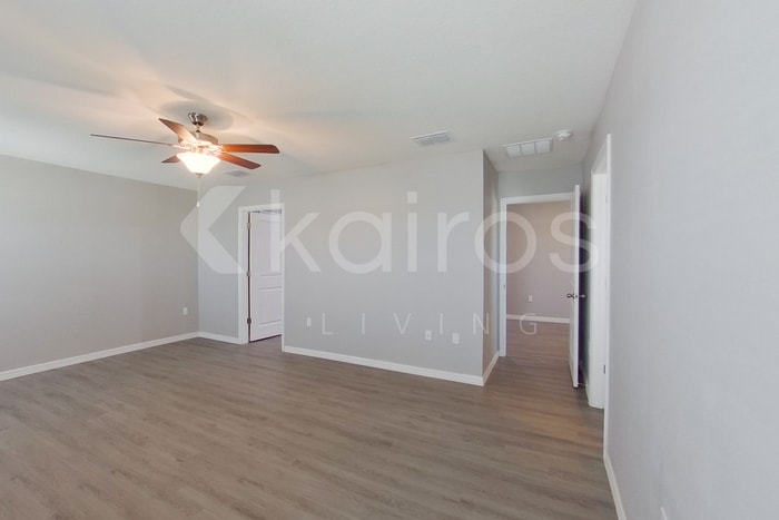 Building Photo - 8584 SW 43rd Ter