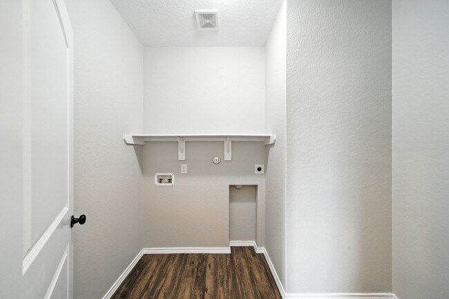 Building Photo - 4314 Roaring Timber Dr