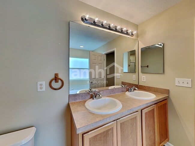 Building Photo - 11659 Spring Board Dr