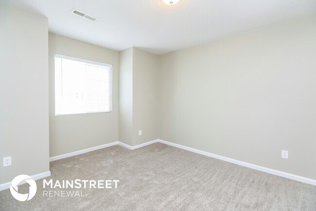 Building Photo - 841 Stockport Way