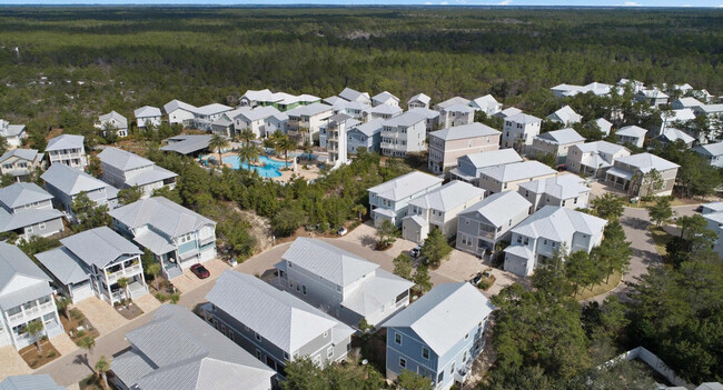 Building Photo - 374 Gulfview Cir
