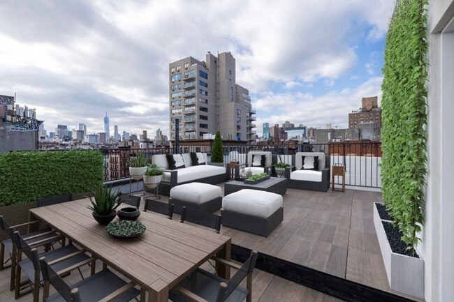 Building Photo - 166 1st Ave