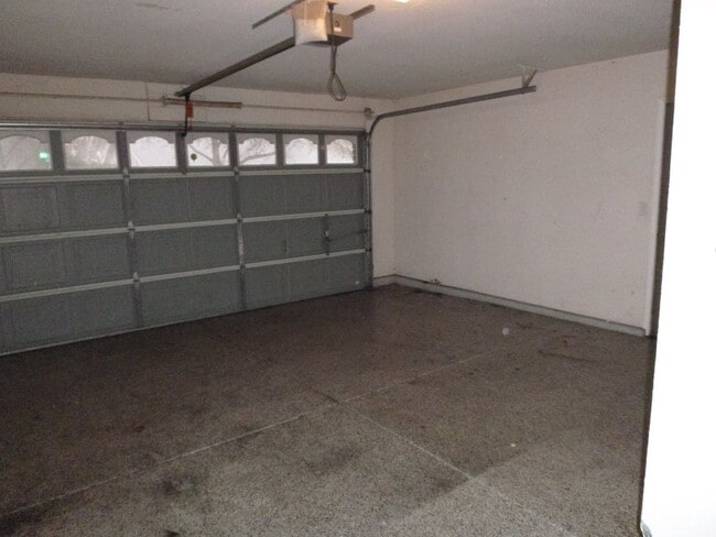 Building Photo - 600 Bowers Way