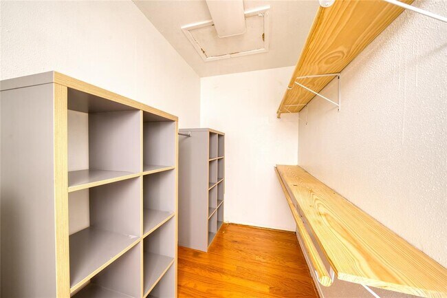 Building Photo - 6001 Reims Rd