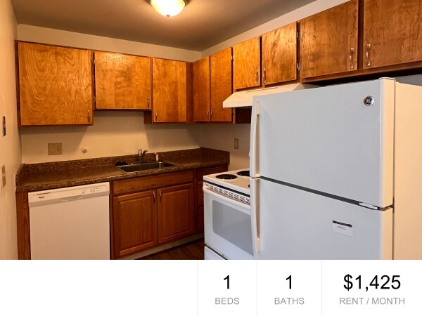Primary Photo - 3033 NE 140th St