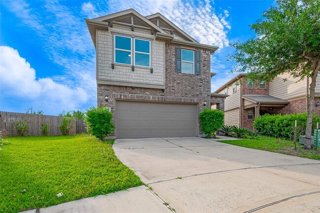 Building Photo - 16360 Oakside Hollow Ln