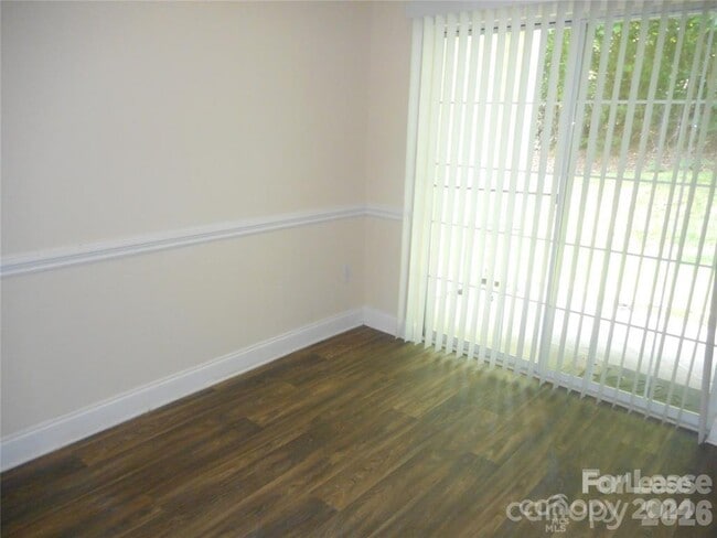 Building Photo - 2472 Ryerson Ct