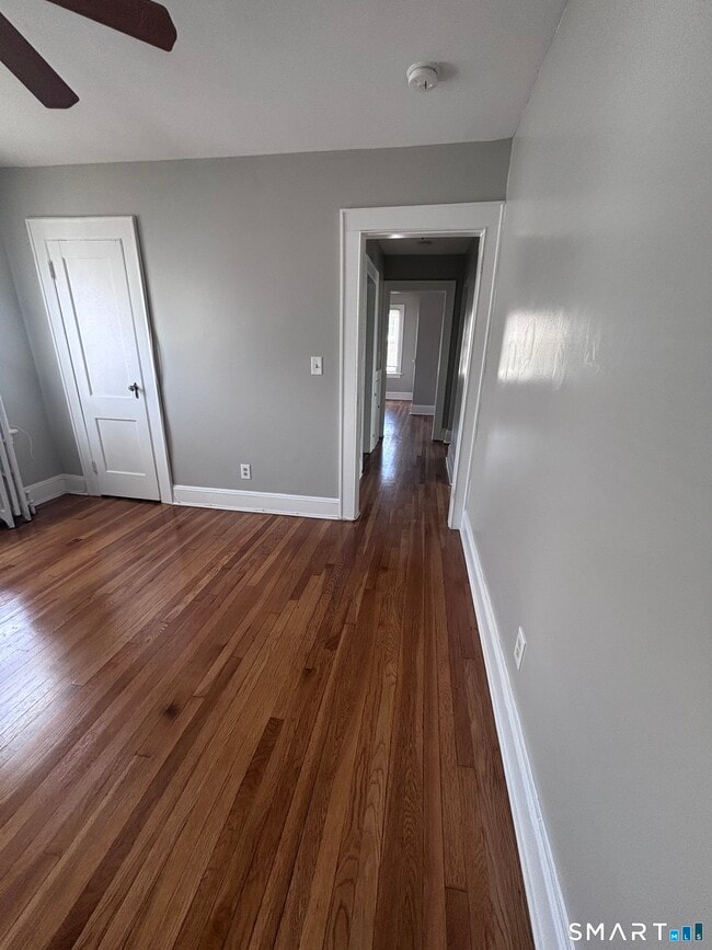 Building Photo - 624 Bishop Ave