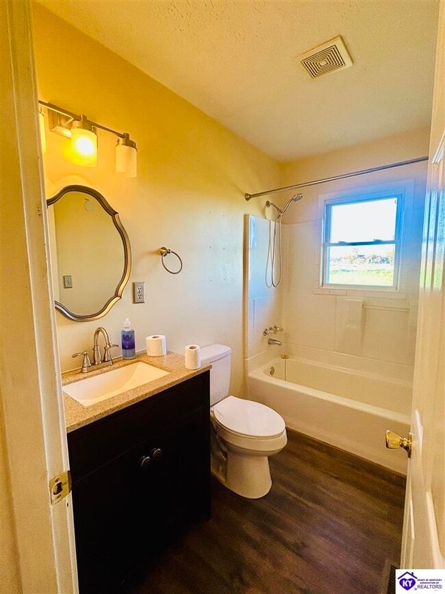 Building Photo - 8146 Hardinsburg Rd