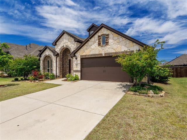 Building Photo - 1413 Saddle Ridge Dr