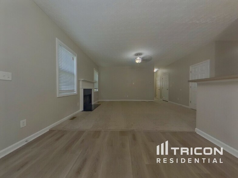 Building Photo - 3745 Dove Creek Cir SW