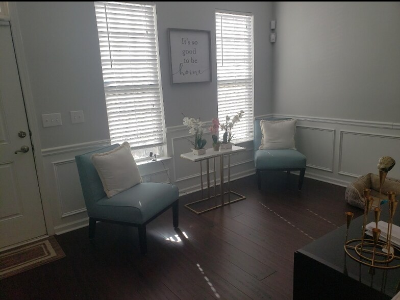 Building Photo - 540 Tufton Tr