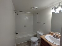 Building Photo - 600 Reusens Rd