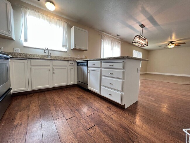 Building Photo - 2951 W 1060 N