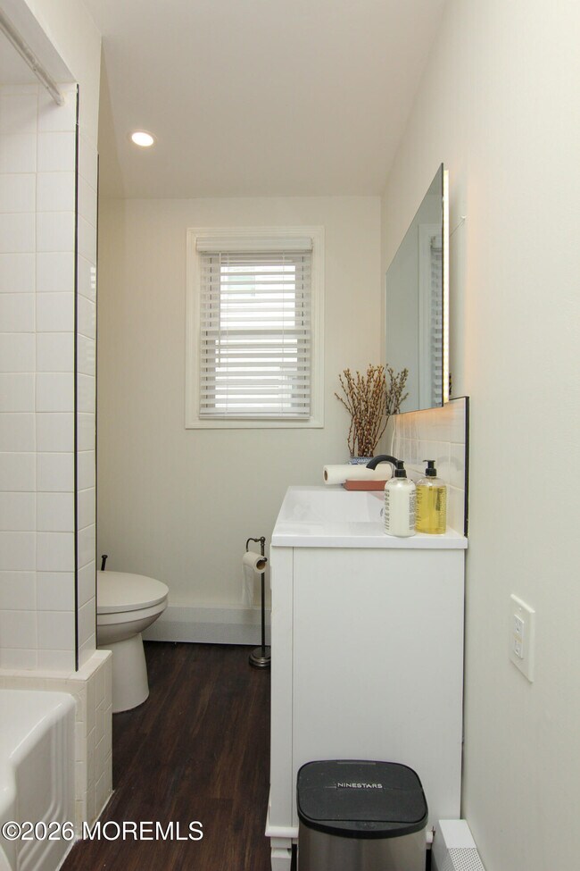 Building Photo - 240 7th Ave