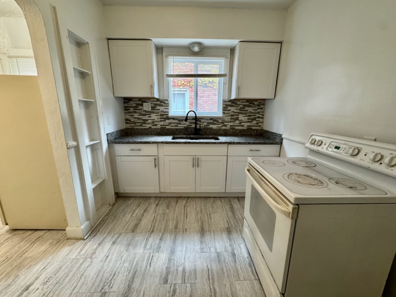 Building Photo - 17150 Santa Rosa Dr