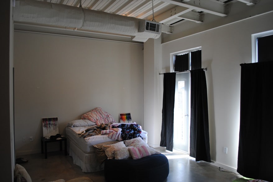 Building Photo - 1075 Baxter St