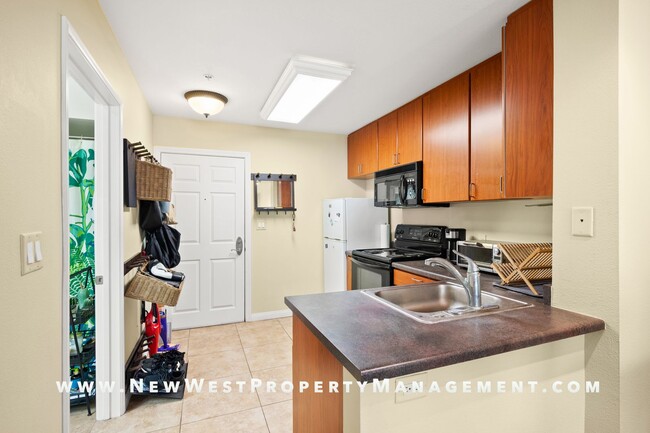 Building Photo - Charming Little Italy 1 Bedroom at Portico!