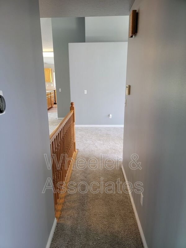 Building Photo - 1106 E 2625 N