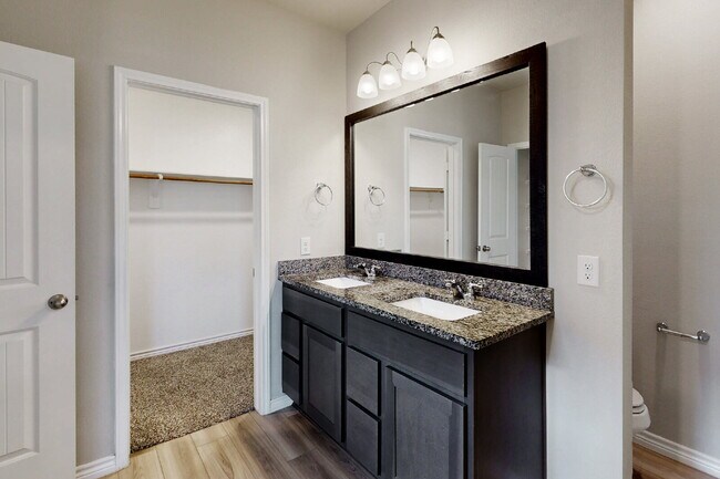 Building Photo - "Charming 3-Bed, 2-Bath Home in Bryan, TX!"