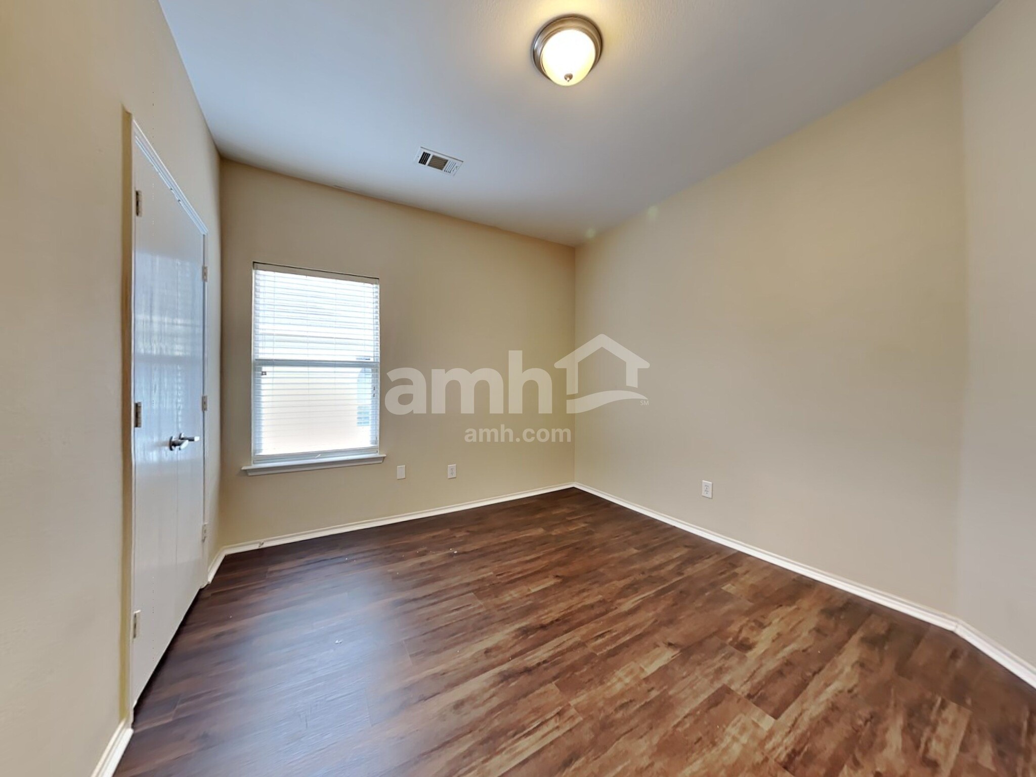 Building Photo - 7424 Alverstone Dr