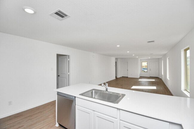 Building Photo - 18602 Cepagatti Dr