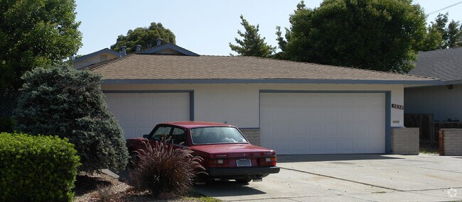 Building Photo - 5313A-5313B Park Highlands Blvd