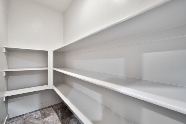 Building Photo - Comfort & Style: Spacious 3-Bed, PLUS LARGE OFFICE, 2-Bath Retreat in DESERT CANYON"