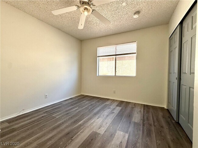 Building Photo - 1663 Duarte Dr