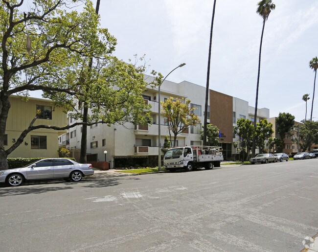 The Wilshire Executive 334 S Gramercy Pl Los Angeles CA 90020