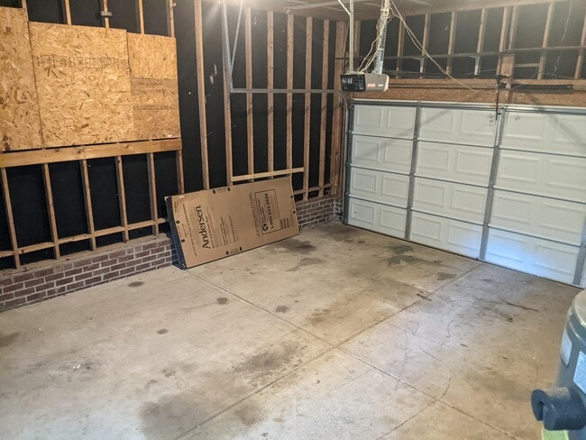 Building Photo - 408 Patriot Pl