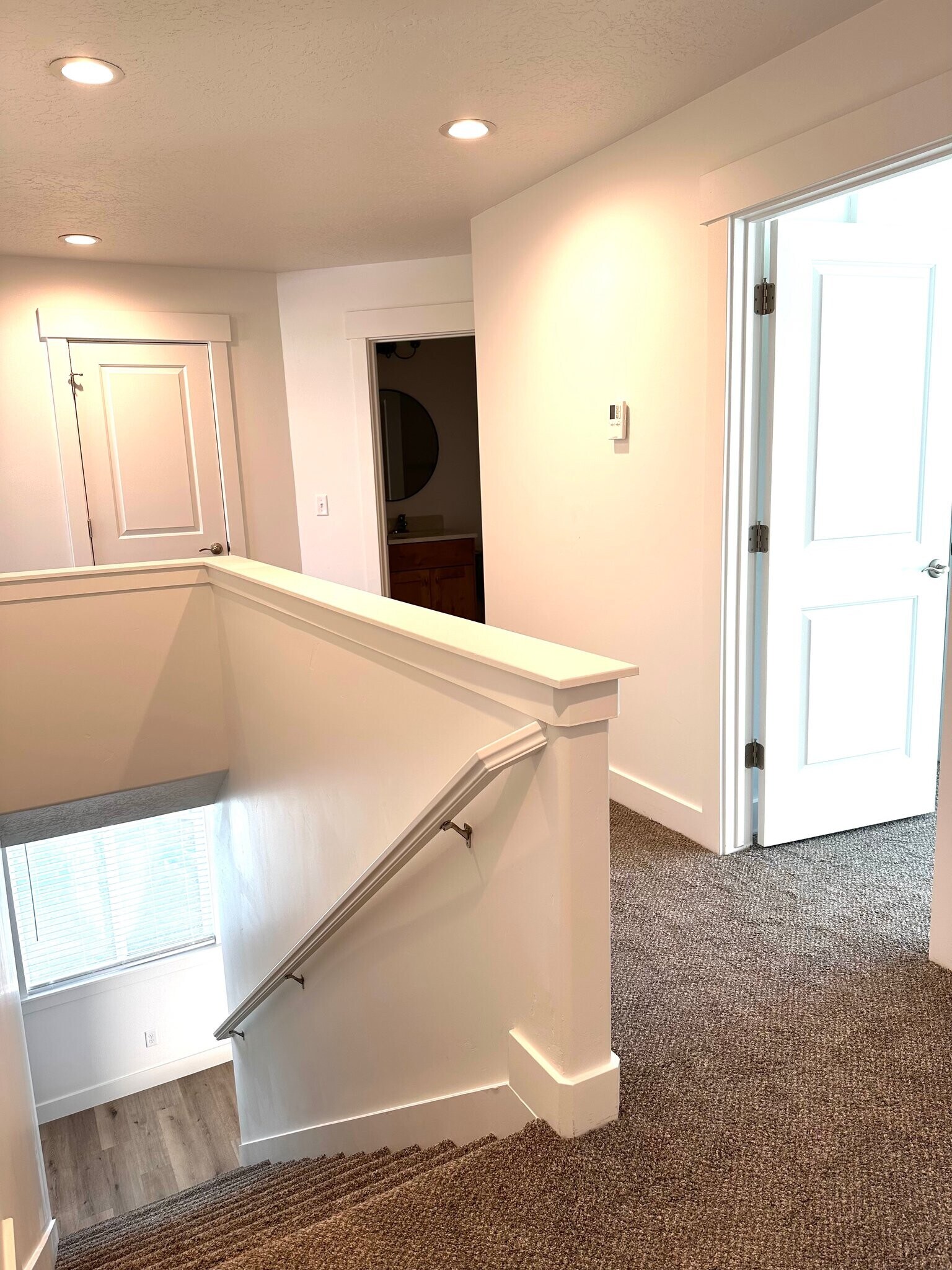 Building Photo - 718 N 160 E