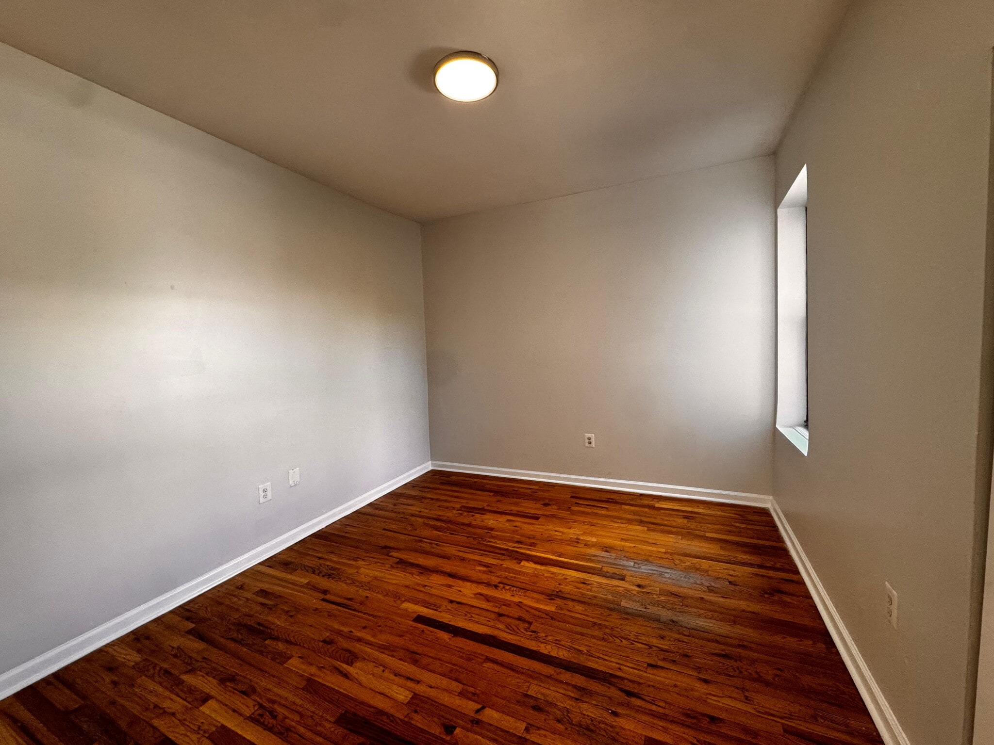 Building Photo - 165 Bergen Ave