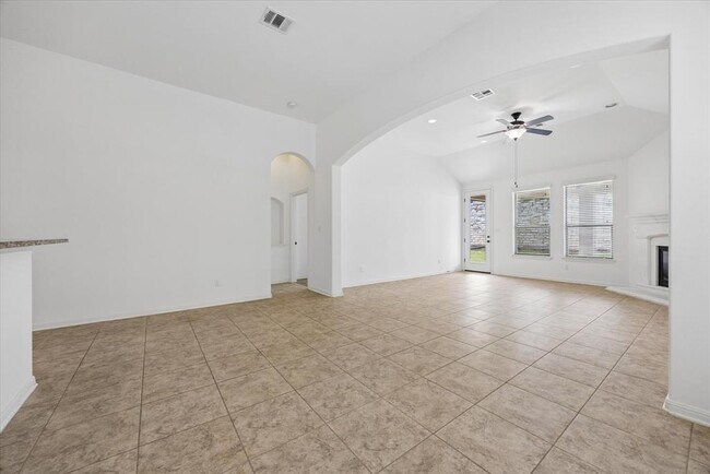 Building Photo - 14304 Senia Bend