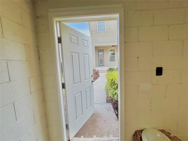 Building Photo - 7208 Milestone Dr