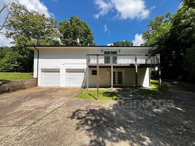 Building Photo - 7714 Basswood Dr