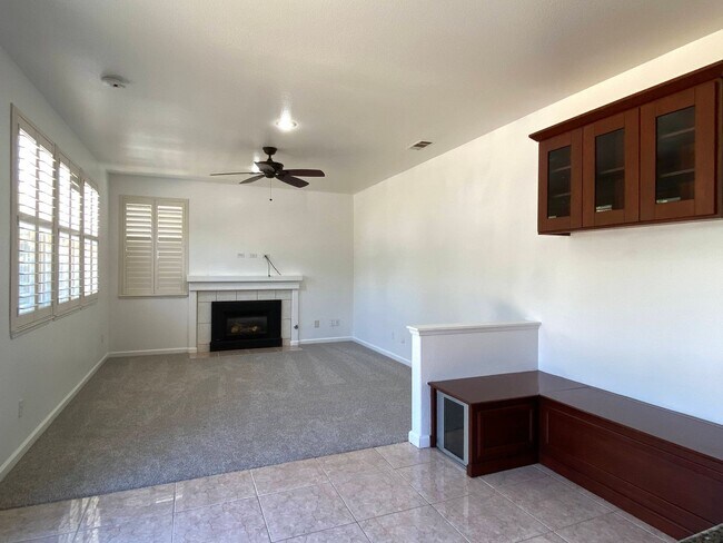 Building Photo - Two Story, Three Bedrooms, Two And A Half Bathrooms In Brookside