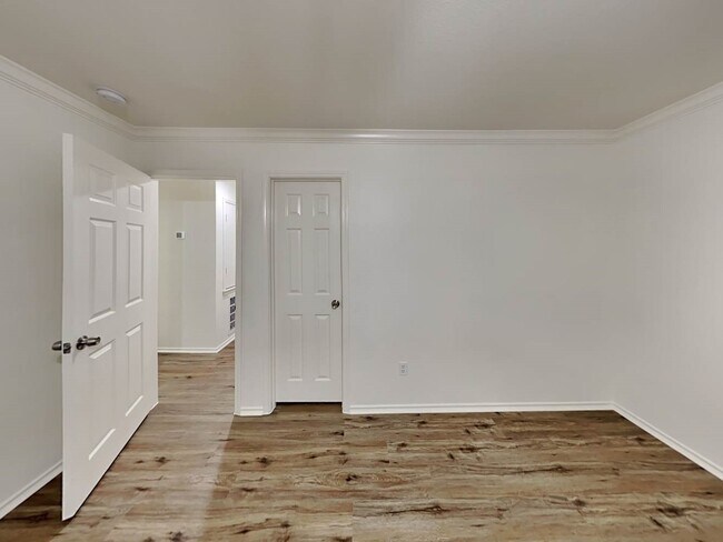 Building Photo - 19814 Rustic Lake Ln