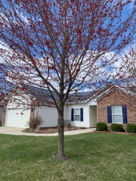 Primary Photo - 3730 Tesla Dr