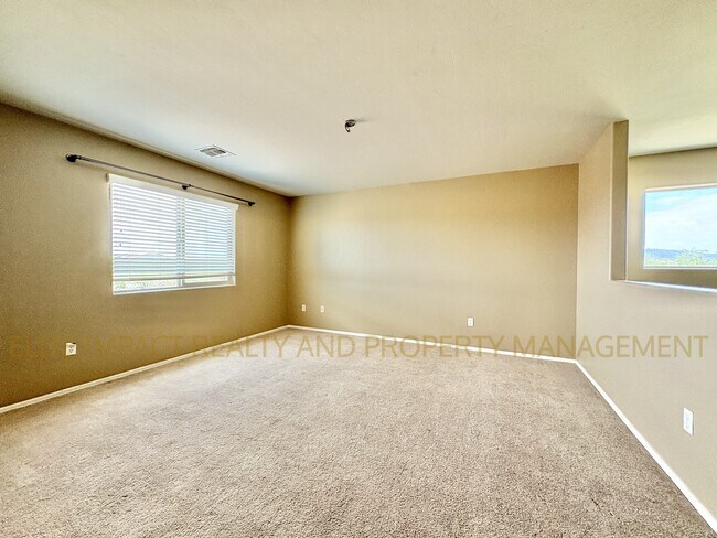 Building Photo - 6004 S Meadow Breeze Dr