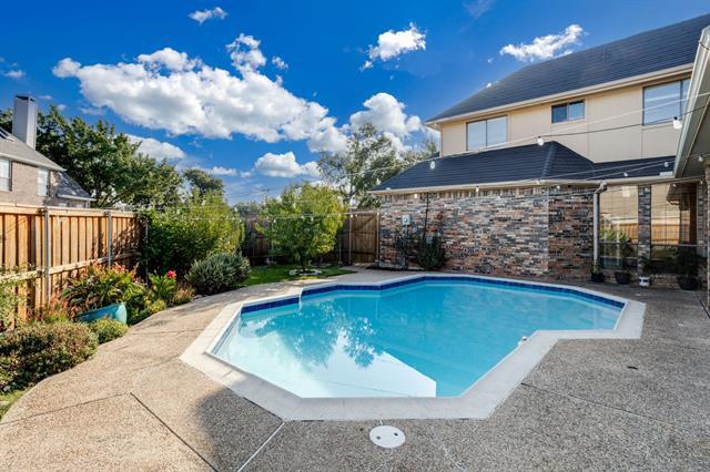 Building Photo - 9812 Canyon Crest Cir