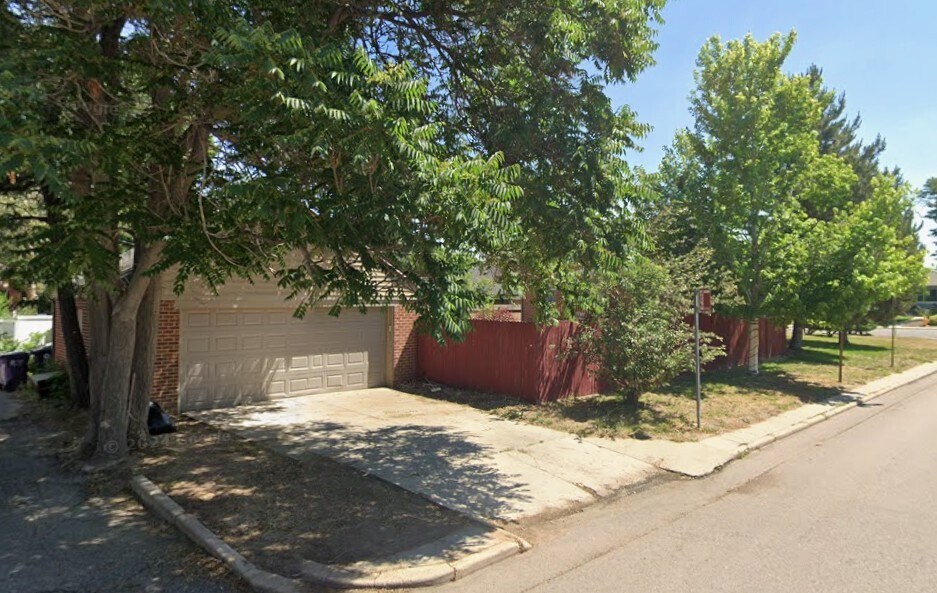 Building Photo - 2801 N Steele St