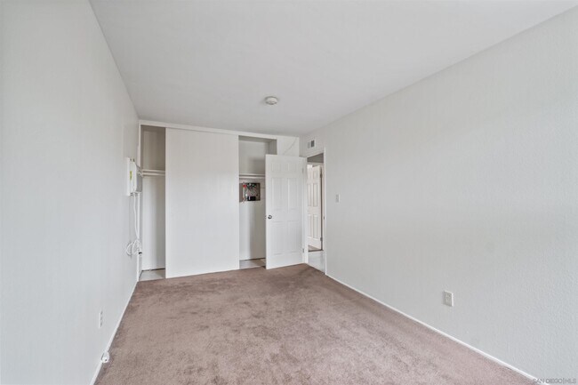 Building Photo - 6734 Barnhurst Dr