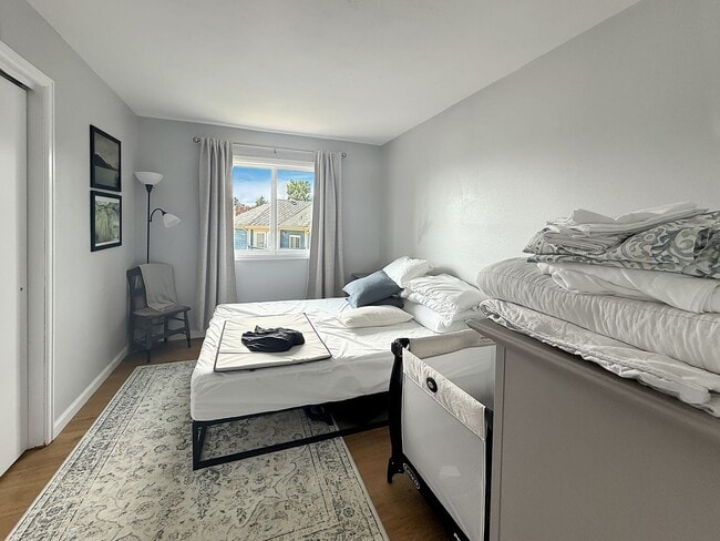 Building Photo - $0 DEPOSIT OPTION. SPACIOUS 4-BEDROOM CENT...