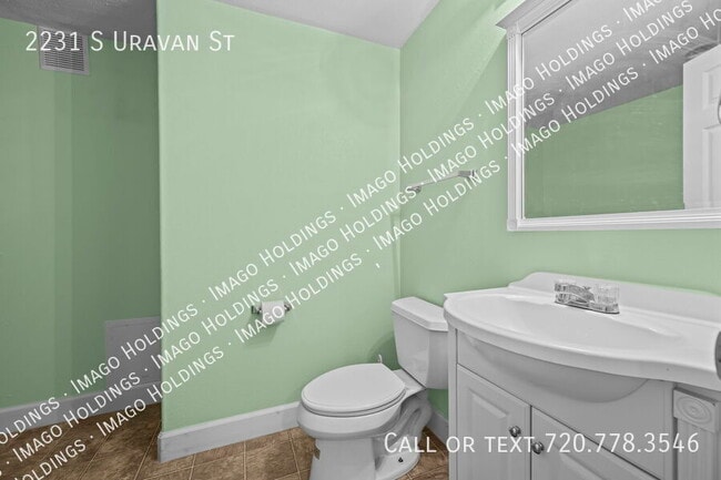 Building Photo - 2231 S Uravan St