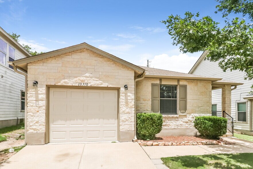 Primary Photo - 13710 Merseyside Dr