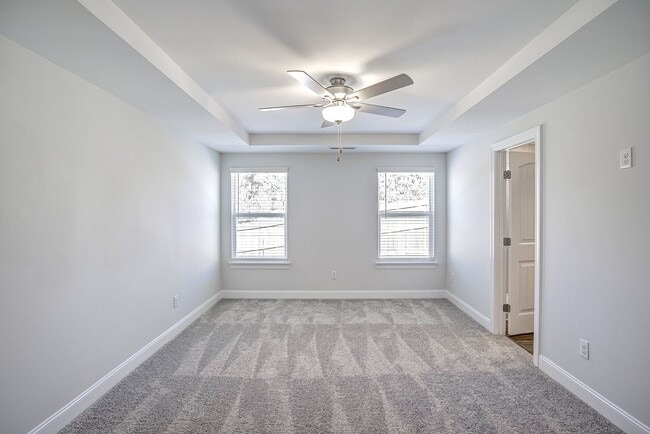 Building Photo - 3/2.5 Townhome Close to Southpoint w/ Garage!